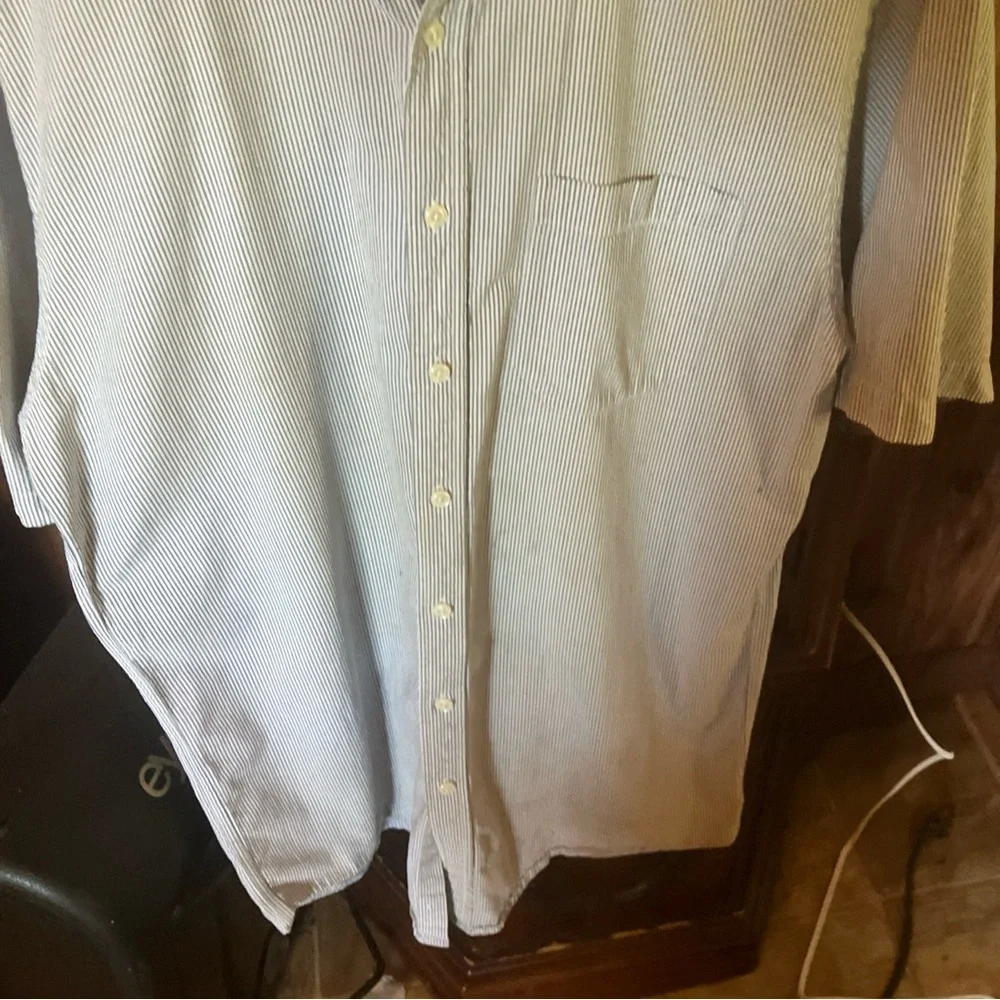 L.L. Bean Casual Blue and White Button Down Shirt - Picture 3 of 8